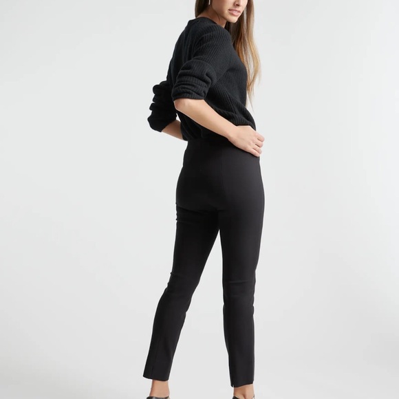 Quince Ultra Stretch Ponte Pintuck Black Ankle Pants, Size M, Pristine - Picture 7 of 14